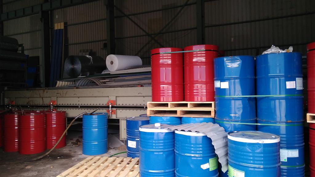 Thuê gia công tôn xốp là giải pháp tối ưu cho các doanh nghiệp vừa và nhỏ