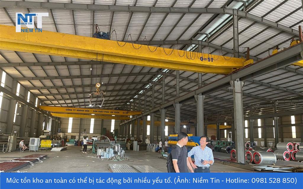 Tồn kho an toàn chịu ảnh hưởng bởi những gì